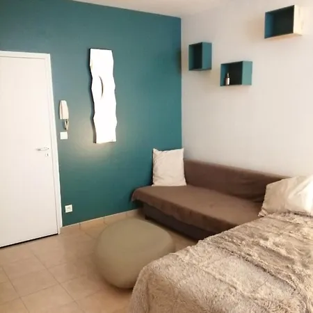 Appartamento Studio Dans Vieux Magasin 1800